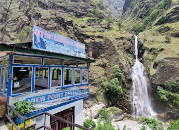 nepal/annapurna-circuit/attraction/chamche-waterfall