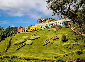 indonesia/east-java/attraction/batu-flower-garden-wisata