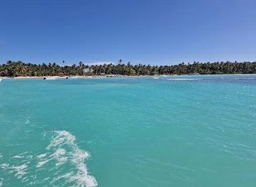 dominican-republic/la-romana/attraction/quetzal-catamaran-excursions-saona-catalina