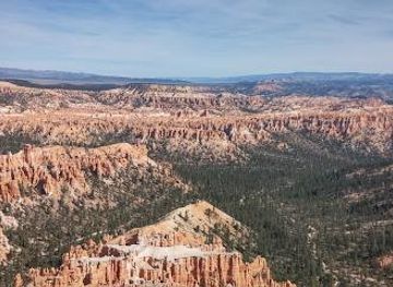 utah/bryce-canyon-city/attraction/red-canyon-visitor-center