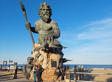 virginia/virginia-beach/attraction/virginia-beach-boardwalk