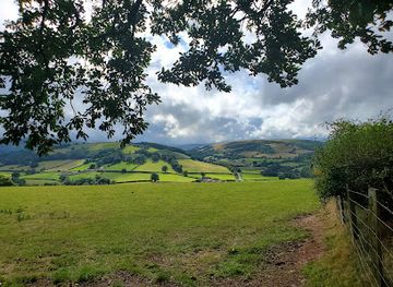 united-kingdom/brecon-beacons-national-park/attraction/cefn-llechid