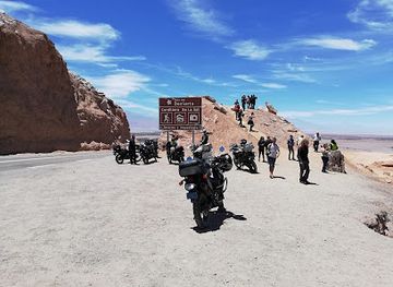 chile/valle-de-la-luna/attraction/cordillera-traveller