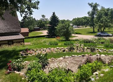south-dakota/lake-francis-case/attraction/shakespeare-garden-anne-hathaway-cottage