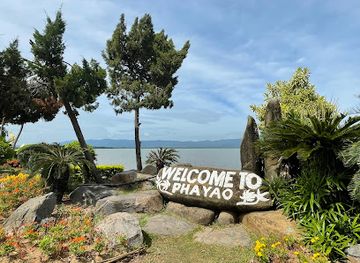 thailand/phi-pan-nam-range/attraction/phayao-naga-statues