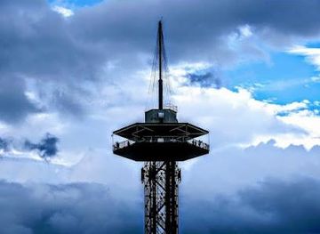 tennessee/gatlinburg/attraction/gatlinburg-space-needle