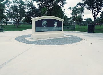 florida/homestead/attraction/naranja-lakes-park