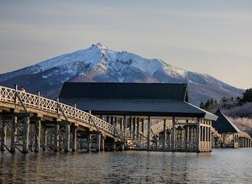 japan/aomori/attraction/tsuru-no-maihashi-bridge