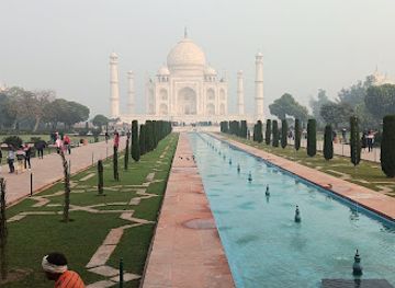 india/agra/attraction/yamuna-river