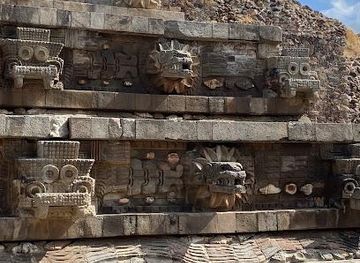 mexico/mexico-city/attraction/templo-de-quetzalcoatl