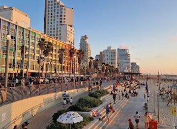 israel/tel-aviv/carmel-market/attraction/tel-aviv-promenade