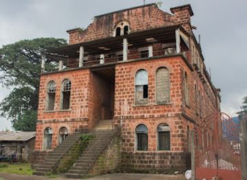 sierra-leone/john-obey-beach/attraction/old-fourah-bay-college
