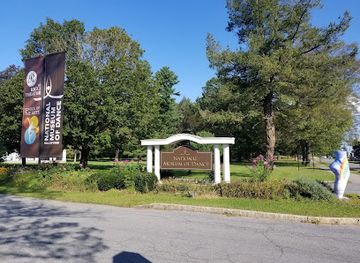 new-york/saratoga-springs/attraction/national-museum-of-dance-hall-of-fame