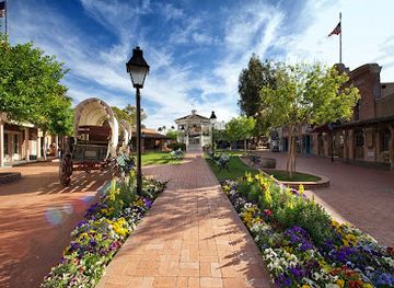 arizona/tucson-mountain-park/attraction/trail-dust-town