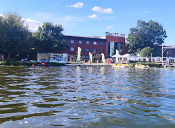 Wypożyczalnia rowerków wodnych