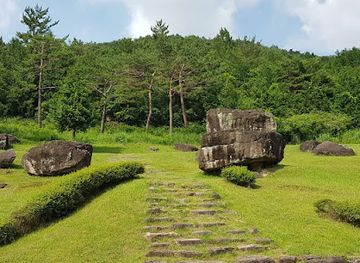 south-korea/honam-region/attraction/hwasun-dolmen-site