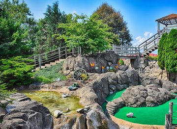 pennsylvania/happy-valley/attraction/happy-valley-mini-golf