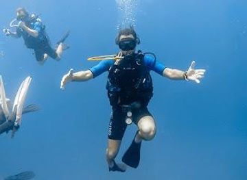 costa-rica/tamarindo/attraction/tamarindo-diving-center-davide-gabbi