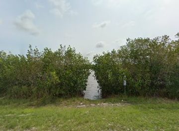 florida/fakahatchee-strand-preserve-state-park/attraction/national-wildlife-refuge-canoe-trail-1