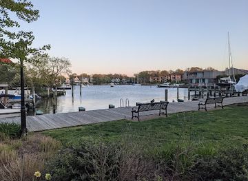maryland/sandy-point-state-park/attraction/acton-s-cove-waterfront-park