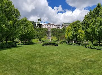 wisconsin/eastern-ridges-and-lowlands/attraction/villa-terrace-decorative-arts-museum
