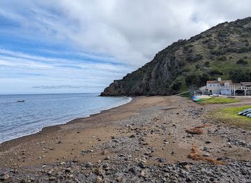 california/santa-catalina-island/attraction/bannings-beach