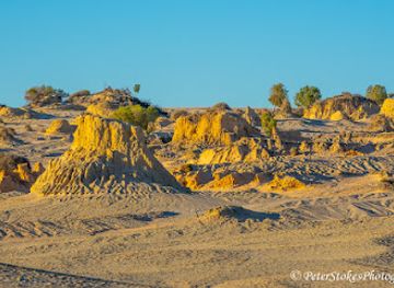 australia/mallee/attraction/walls-of-china-viewing-platform
