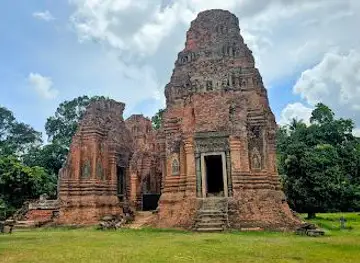 Prasat Lolei (Lolei Temple)