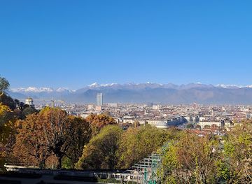 italy/turin/san-salvario/attraction/villa-della-regina