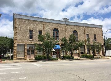 kansas/chautauqua-hills/attraction/emmett-kelly-museum