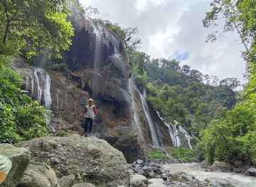 indonesia/east-java/attraction/goa-tetes