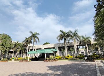 pakistan/peshawar/attraction/pakistan-forest-institute-park