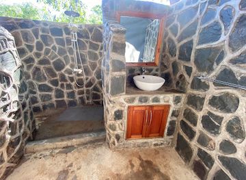 malawi/southern-region/attraction/nkhotakota-wildlife-reserve-hq