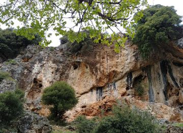 greece/thessaly/attraction/pythion-hermitages