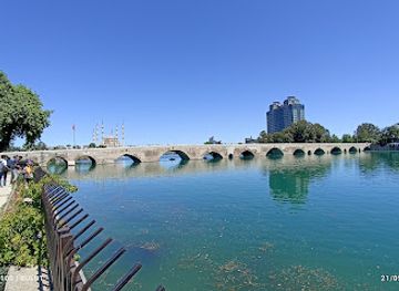 turkiye/adana/attraction/stone-bridge