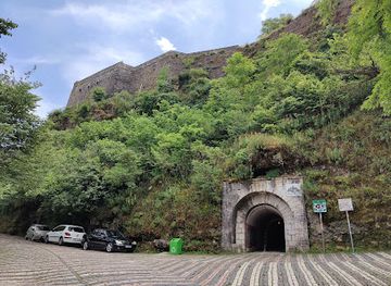 albania/delvina/attraction/tunel