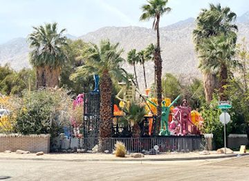california/palm-springs/attraction/robolights