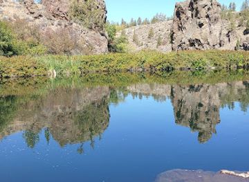 oregon/smith-rock-state-park/attraction/eagle-rock