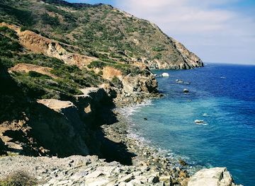 california/santa-catalina-island/attraction/starlight-beach