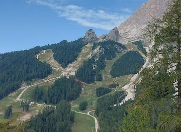 italy/cortina-d-ampezzo/attraction/seggiovia-pie-tofana-duca-d-aosta