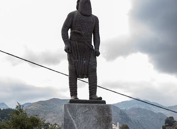 greece/chania/platanias/attraction/statue