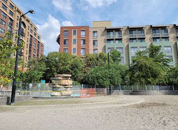 virginia/arlington/attraction/james-hunter-dog-park