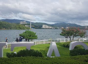 south-korea/gyeongju/attraction/gyeongju-world-car-museum