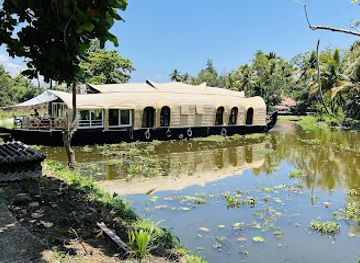 india/alleppey/attraction/pakken-holidays