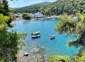 greece/sporades/attraction/agnontas-port