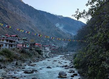 india/himachal-pradesh/attraction/shiva-temple-hot-spring