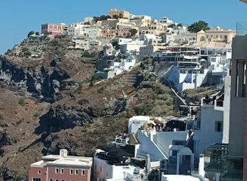 greece/santorini/fira/attraction/fira-theotokopoulos-main-square