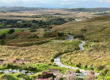 ireland/connemara-national-park/attraction/lower-diamond-hill-trail