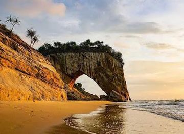 malaysia/miri/attraction/pantai-tusan-bekenu