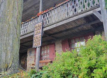 iowa/driftless-area/attraction/dowling-house